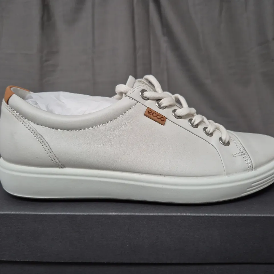 BOXED ECCO SOFT 7 WOMENS WHITE TRAINERS - UK 5-5.5