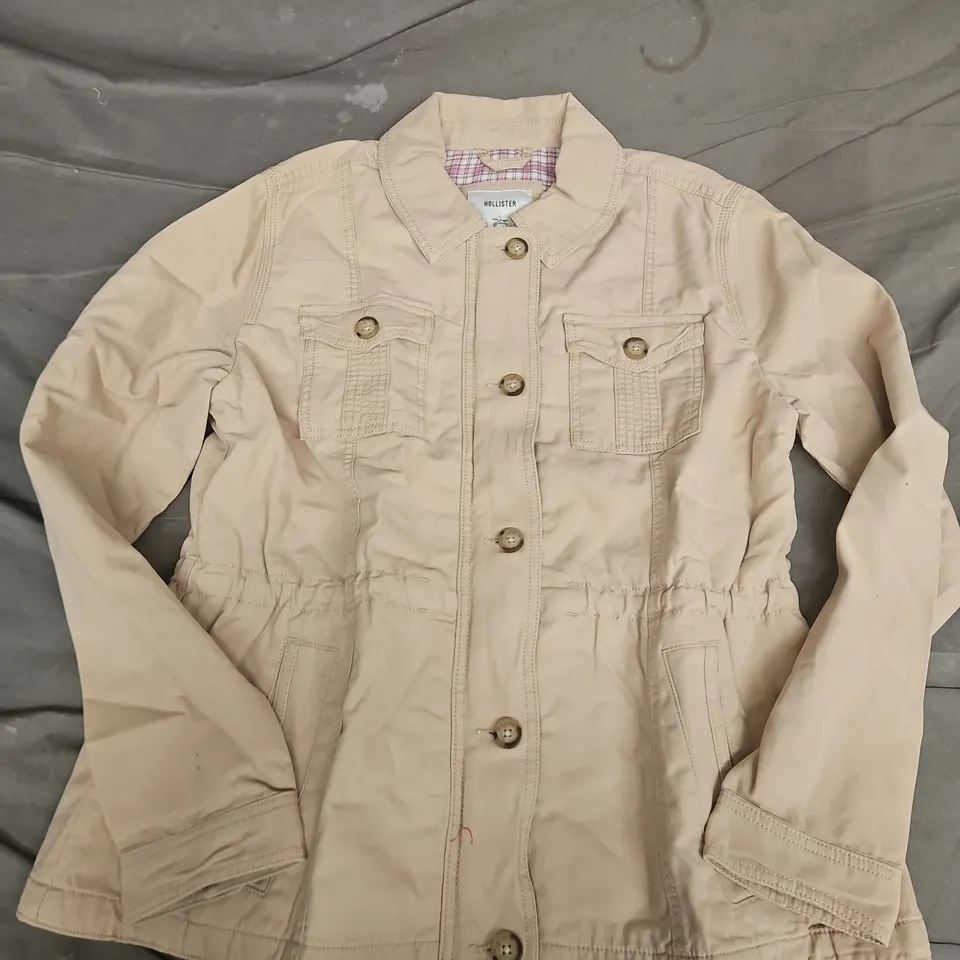 HOLLISTER BEIGE JACKET, SIZE L, PINK PLAID LINING