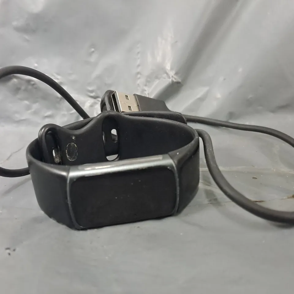 FITBIT CHARGE 5 FITNESS TRACKER