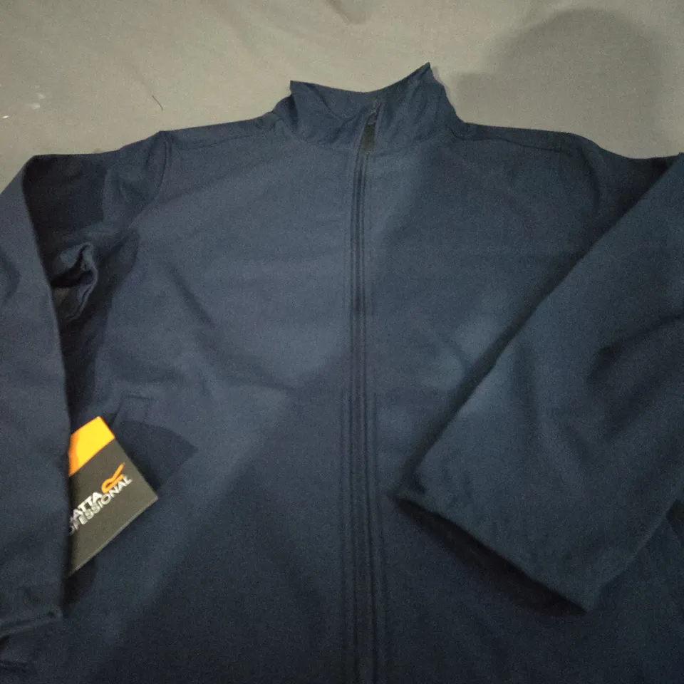 REGATTA NAVY CLASSIC SOFT SHELL JACKET - UK LARGE