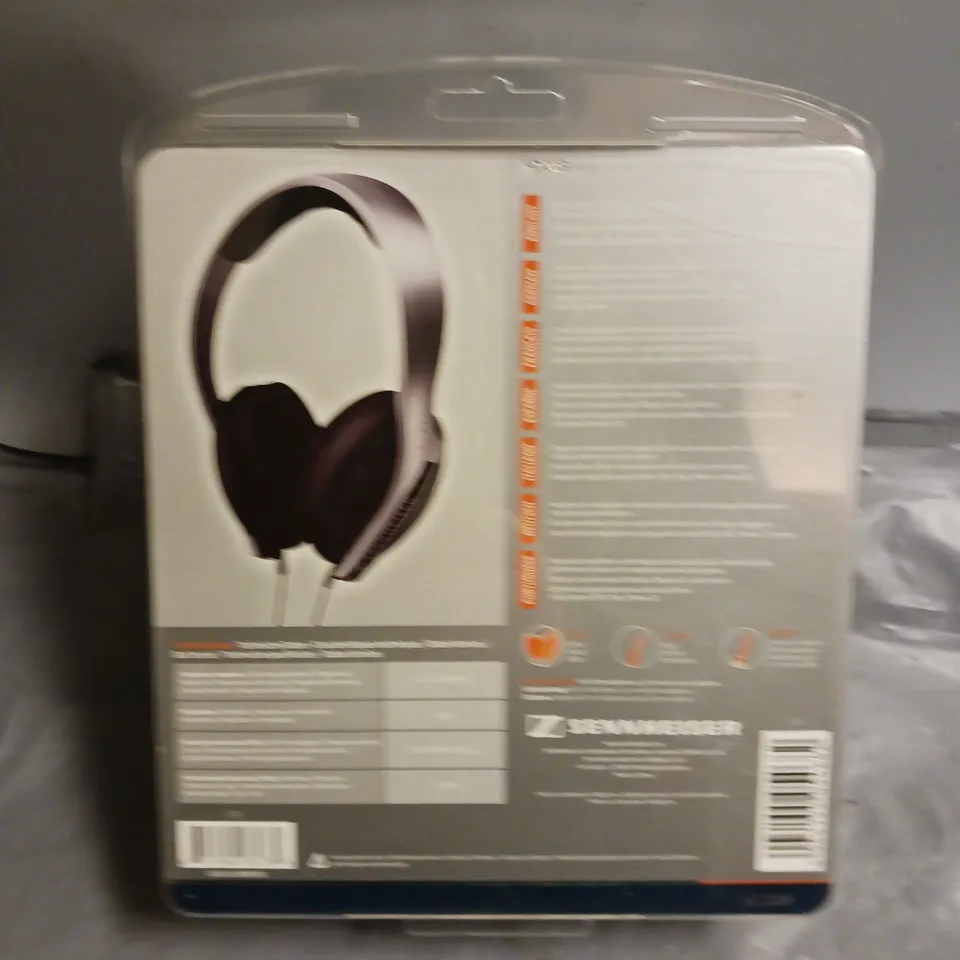 SENNHEISER HD203 CLOSED BACK ON EAR HEADPHONES