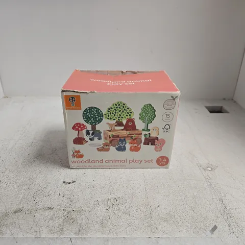 WOODLAND ANIMAL PLAY SET BOXED