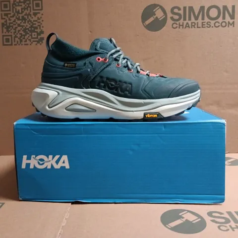 BOXED PAIR OF HOKA WOMEN'S KAHA 3 LOW GTX TRAINERS IN DEEP TEAL SIZE UK 6.5