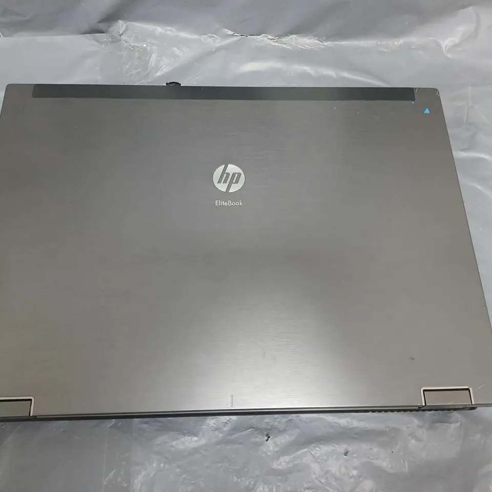 HP ELITEBOOK 8740W 15 INCH  I7-820QM @ 1.73GHZ