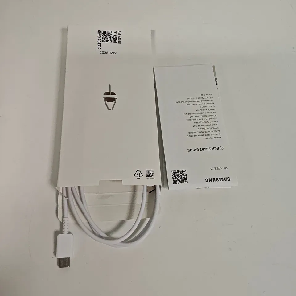 BOXED SAMSUNG GALAXY A17 5G 4/128GB IN BLACK - SM-A176B