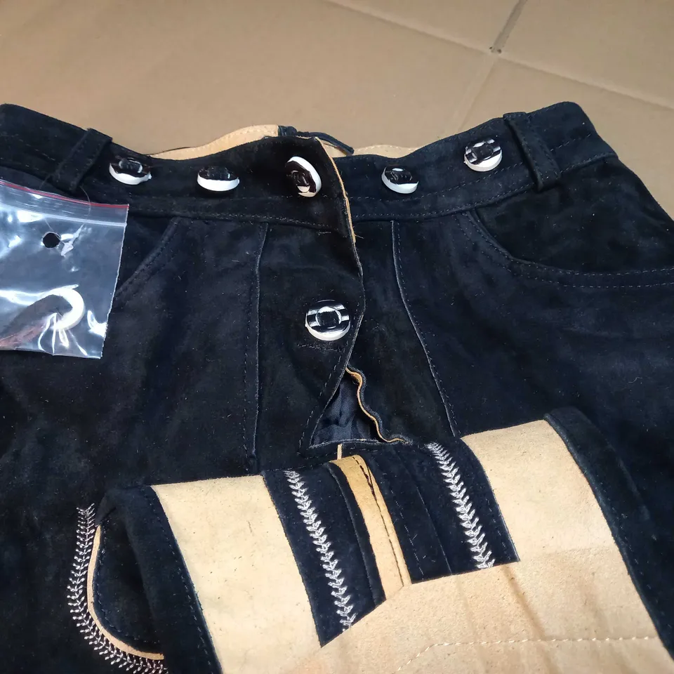 DESIGNER BLACK/TAN BUTTON DETAILED YODLER LEDEHOSEN 