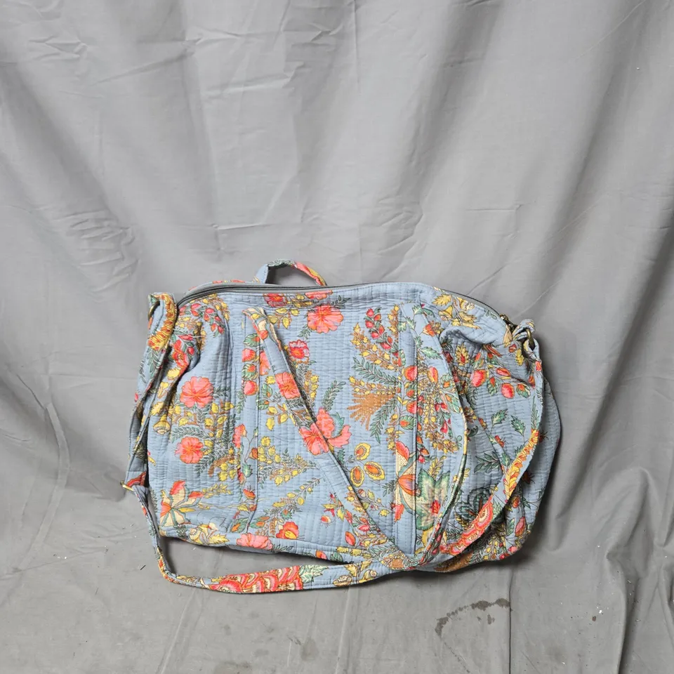  FLORAL QUILTED TOTE BAG WITH LONG STRAP
