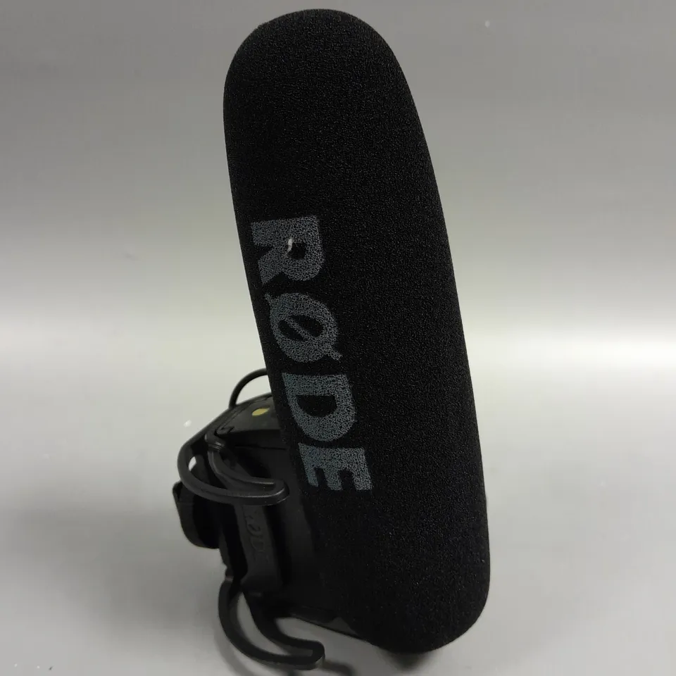 RODE VIDEOMIC PRO MICROPHONE 
