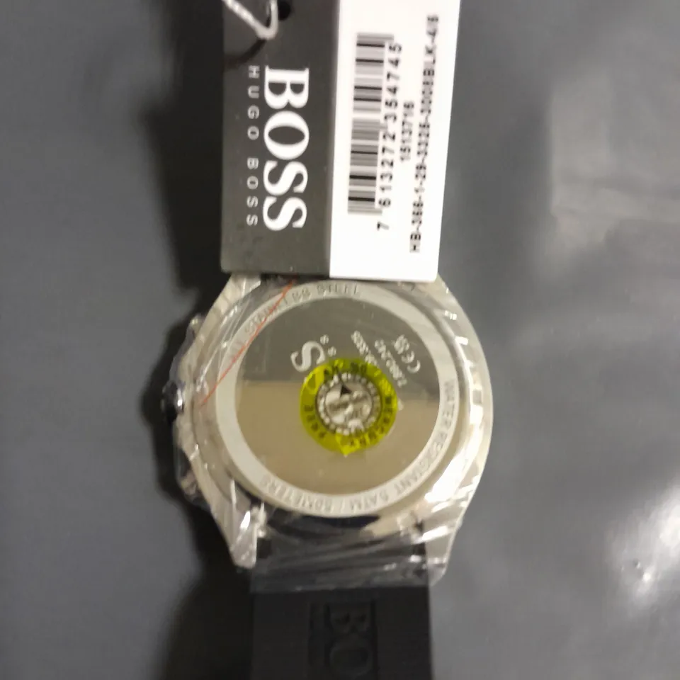 UNBOXED HUGO BOSS STAINLESS STEEL GENTS WATCH WITH RUBBER STRAP