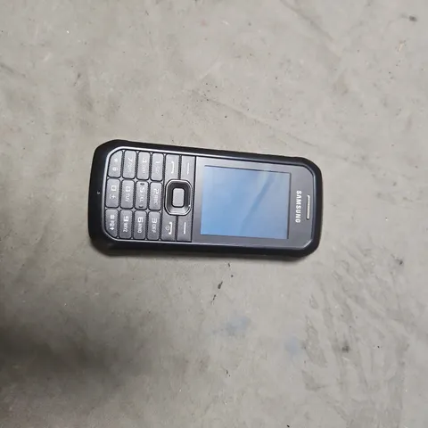 SAMSUNG XCOVER 550 RUGGED MOBILE PHONE WITH KEYPAD