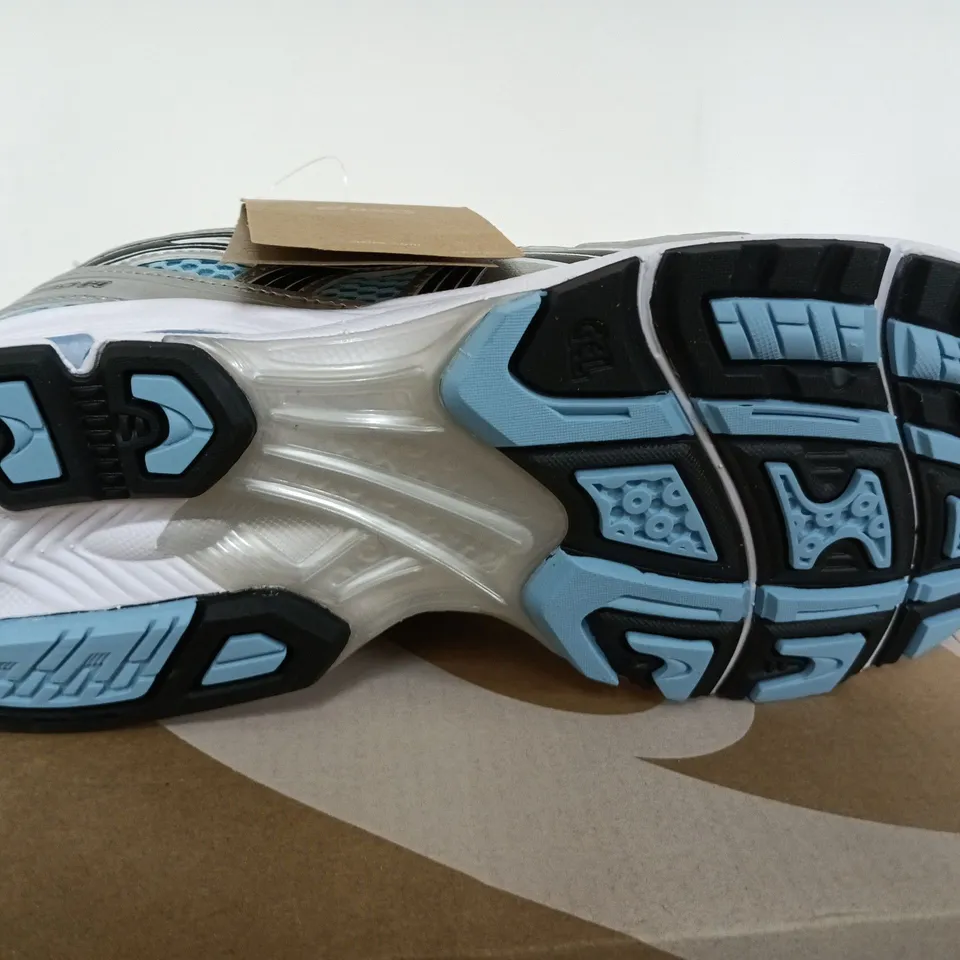 BOXED OASICS GEL-KAYANO 14 SIZE UK8.5 (ARCTIC SKY-PURE SILVER)