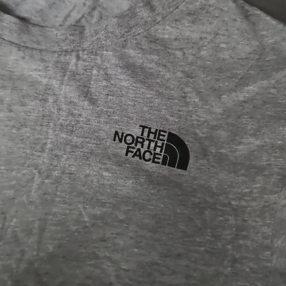 THE NORTH FACE MENS T-SHIRT – GREY – UK SMALL (S/P)