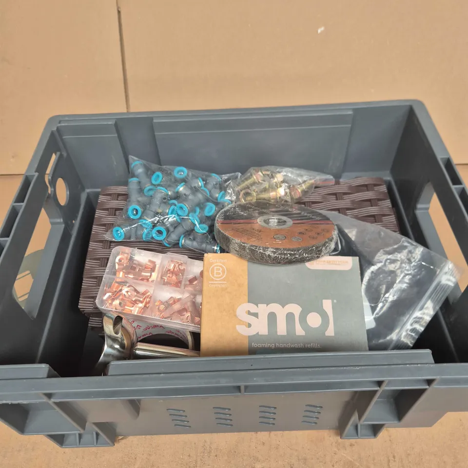 TOTE OF APPROXIMATELY 10 ASSORTED ITEMS INCLUDING CUT OF WHEEL INOX AND SMOL FOAMING HANDWASH REFILLS AND 