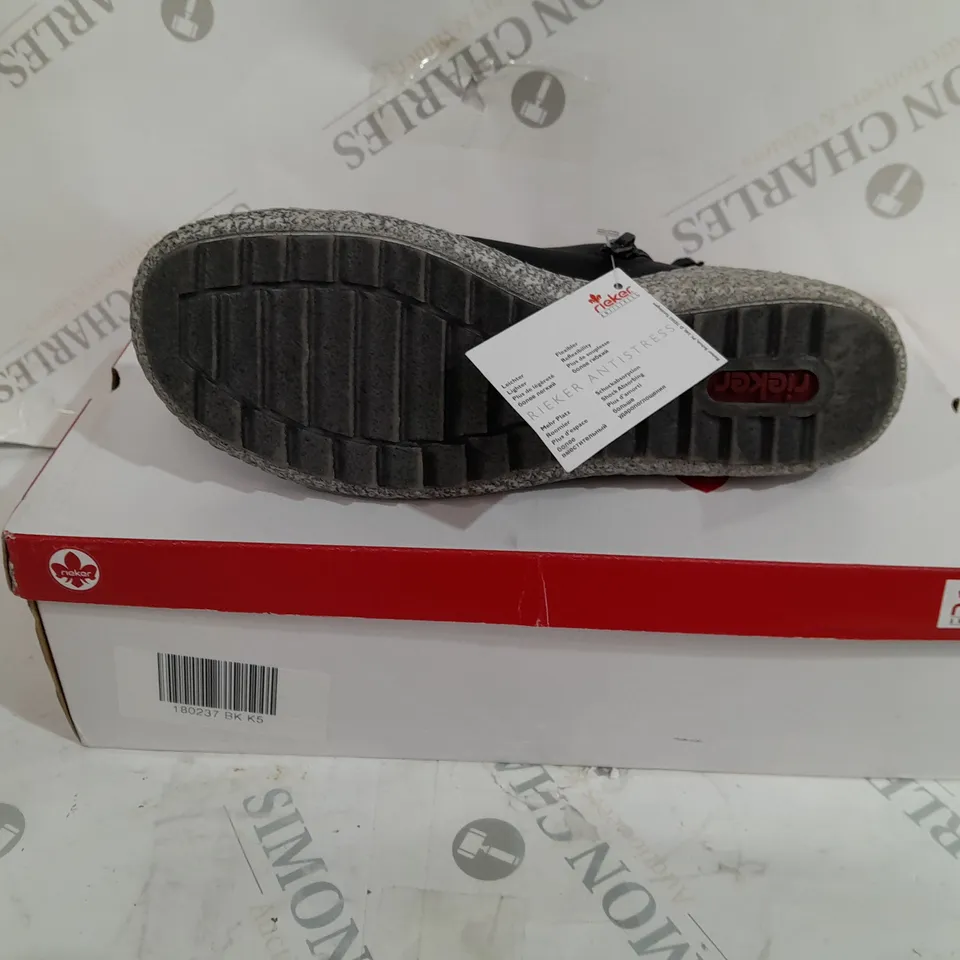 RIEKER LACE UP ANKLE BOOT 6.5