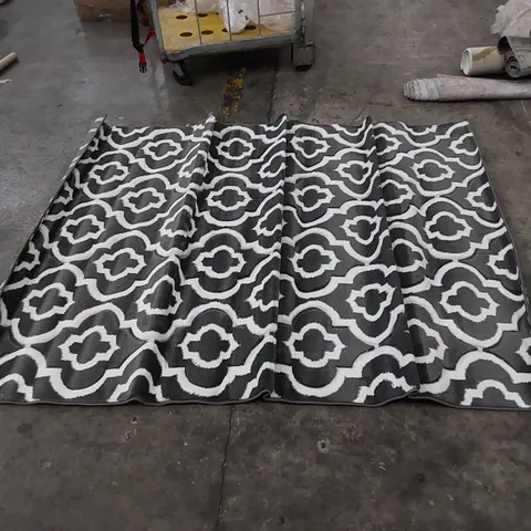 MODERN TRENDZ RUG - GREY // SIZE: 160 X 220cm