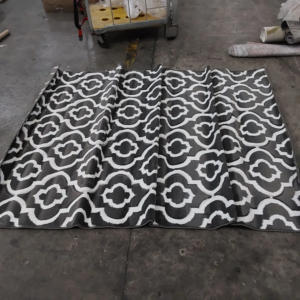 MODERN TRENDZ RUG - GREY // SIZE: 160 X 220cm