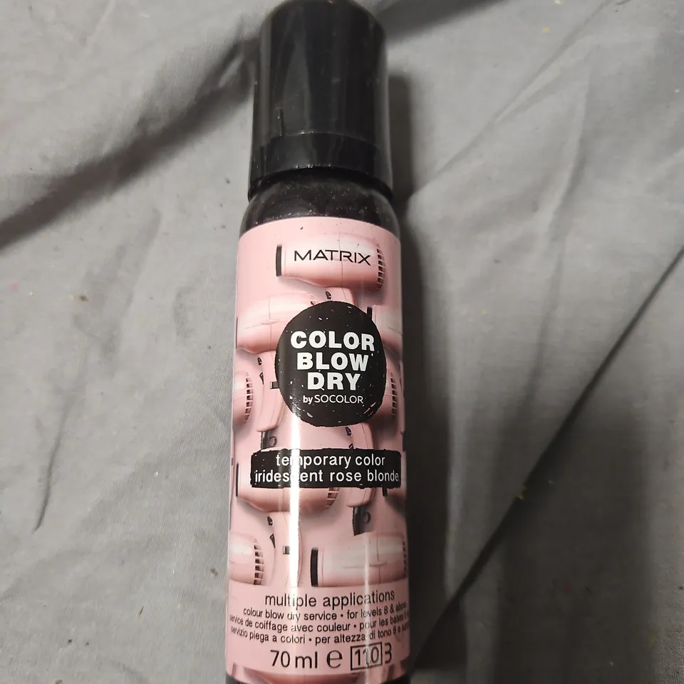 BOX OF APPROXIMATELY 24 MATRIX COLOR BLOW DRY BY SOCOLOR – TEMPORARY COLOR SPRAY (IRIDESCENT ROSE BLONDE), 70ML
