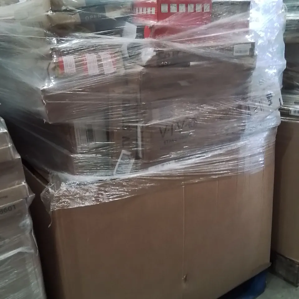 PALLET CONTAINING A LARGE QUANTITY OF WALL MOUNTED BRACKETS 