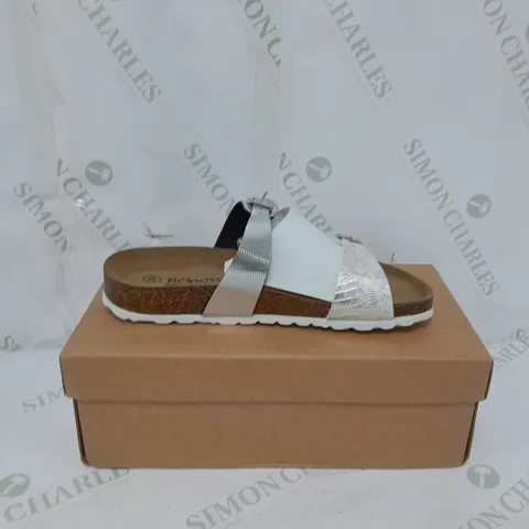 BONOVA PLATFORM 2 STRAP SANDAL - SIZE 6