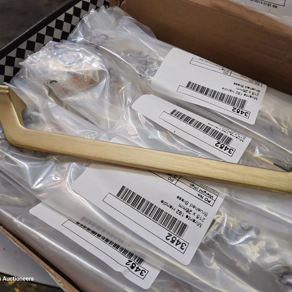 EIGHT BOXES OF 25 MIRANTE192 HANDLES BRUSHED BRASS EFFEFT