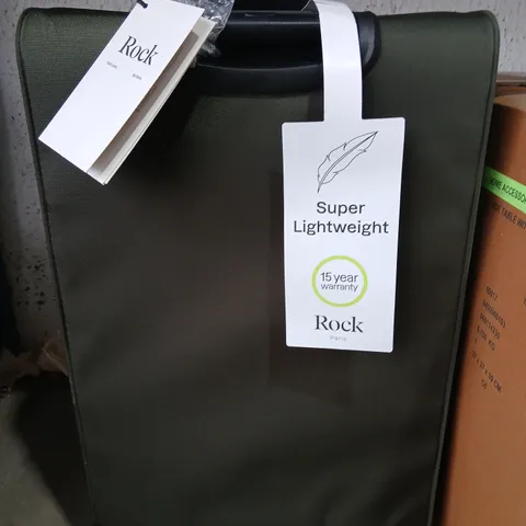 ROCK PARIS SUPER LIGHTWEIGHT SUITCASE – DARK GREEN, ROLLING