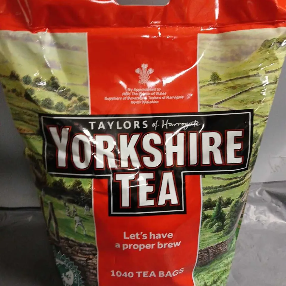 1040 BAGS OF YORKSHIRE TEA - 3.25KG