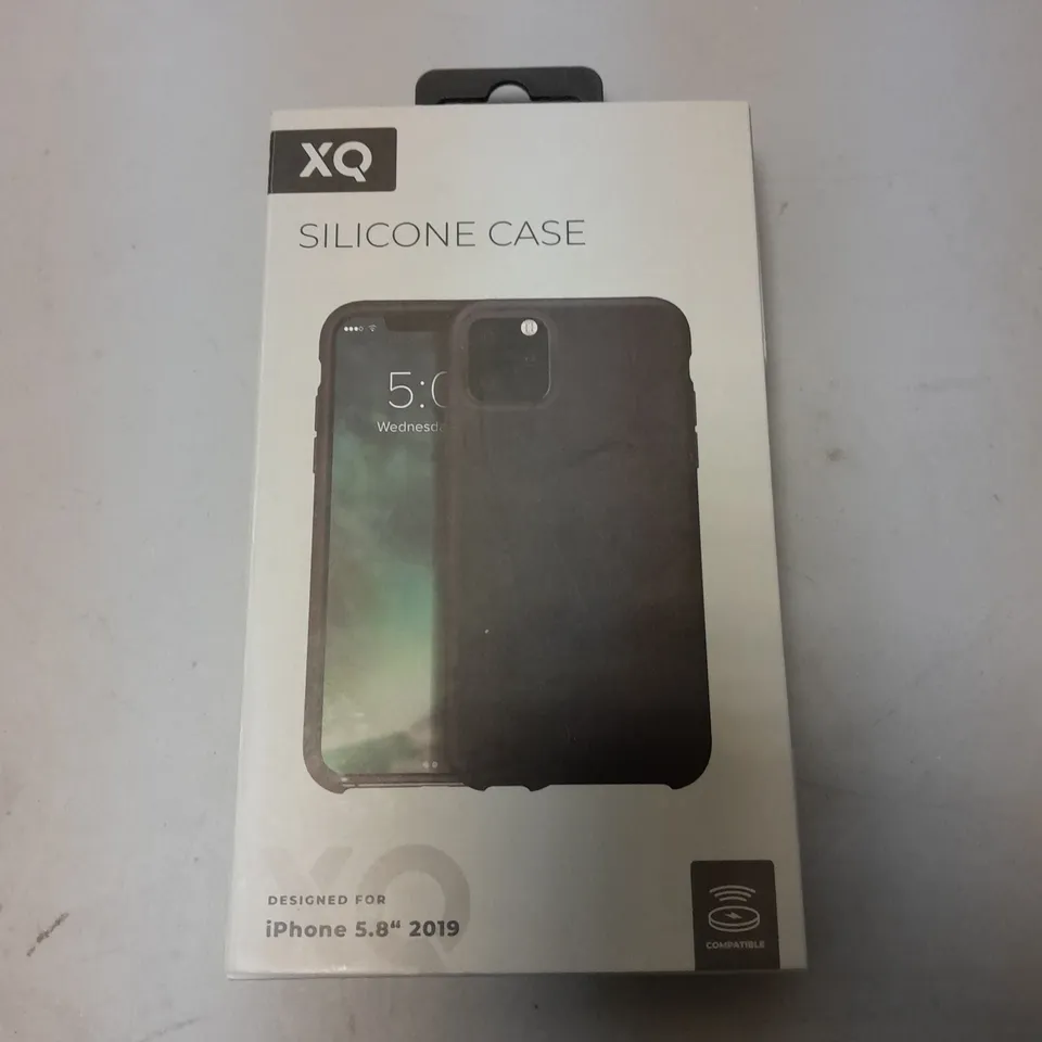 APPROXIMATELY 60 BRAND NEW BOXED XQ SILICONE CASES FOR IPHONE 5.8" 2019 MODEL 