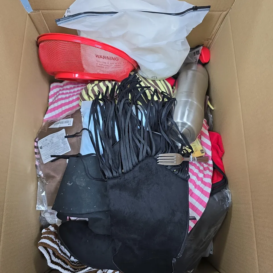BOX OF APPROXIMATELY 10 ASSORTED ITEMS INCLUDING AN ADVENTURE RIDGE 750ML DRINKS FLASK WITH TWO CUPS, HSKIN SUNLESS INSTANT BRONZE AND FORKS 