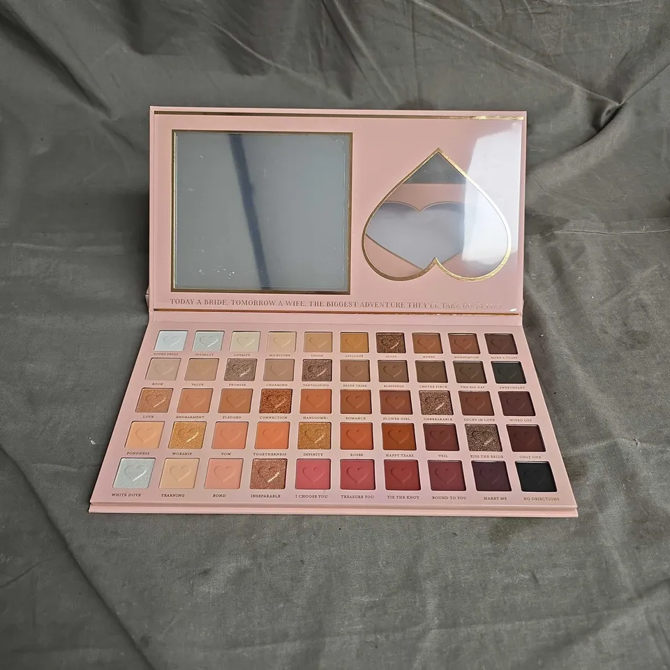 PLOUISE BRIDAL SERIES WEDDING WISH XL EYESHADOW PALETTE