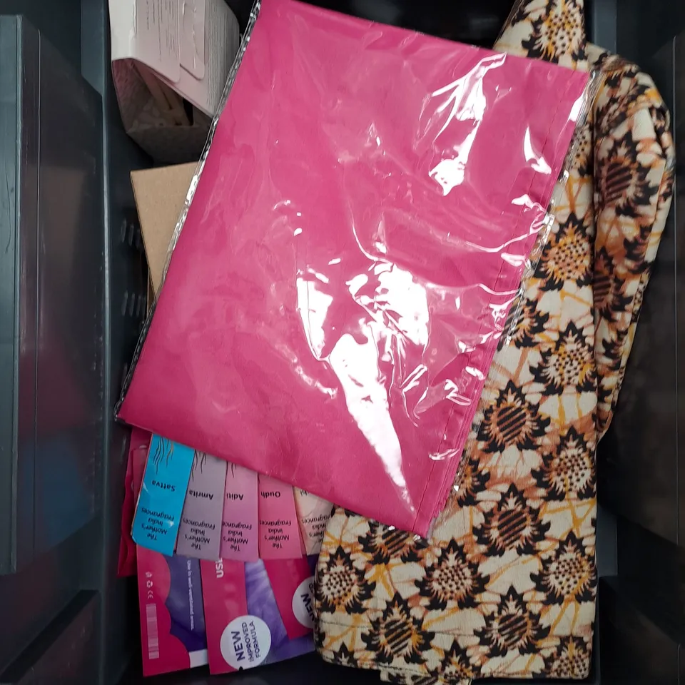 APPROXIMATELY 15 ASSORTED HOUSEHOLD PRODUCTS TO INCLUDE GROUNDBAIT MIX, WRITING SET AND DOG COLLARS