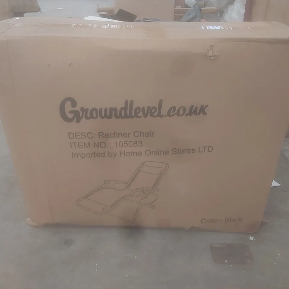 BOXED OUTDOOR GARDEN RECLINER CHAIR