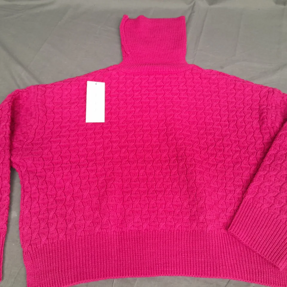 FRENCH CONNECTION JINNI CABLE JUMPER IN FUCHSIA - XS