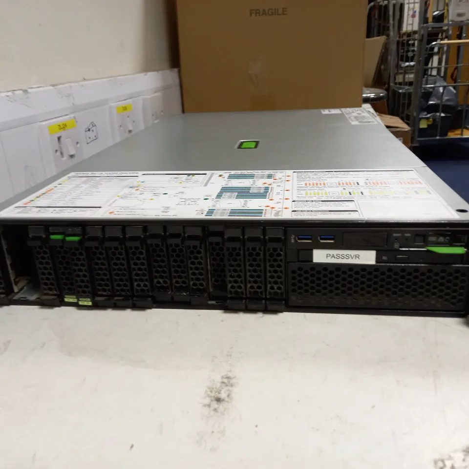 FUJITSU PRIMERGY RX2540 M4 8X 2.5" 2U RACK SERVER [COLLECTION ONLY]
