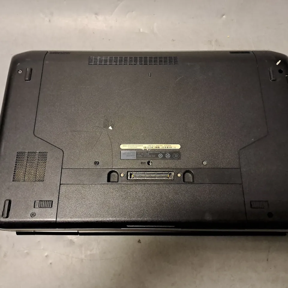 DELL LATITUDE E5530 LAPTOP