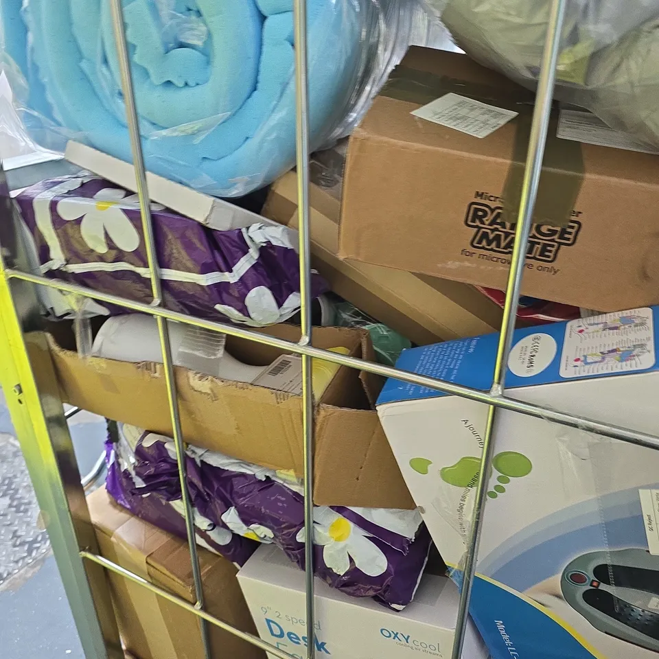 CAGE OF APPROXIMATELY 20 ASSORTED BROKEN ITEMS TO INCLUDE - WARM FOOT BOTTOM CURE MASSAGER , OXYCOOL DESK FAN , BLUE FOAM ROLL ETC