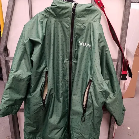 TROPIC GREEN WATERPROOF COAT WITH FLEECE LINING MEDIUM