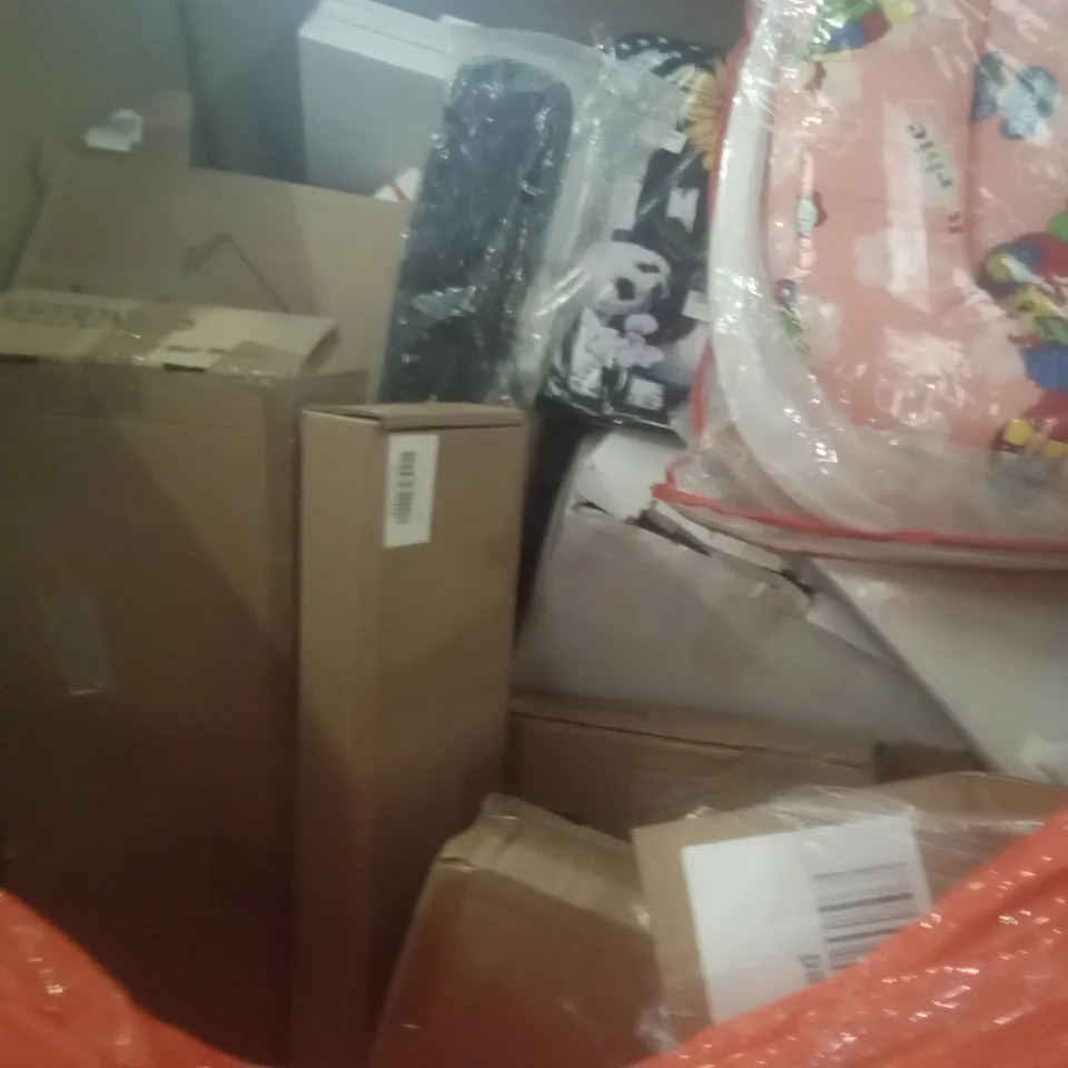 PALLET OF ASSORTED ITEMS INCLUDING EXTENDABLE DRAPERY ROD, PUNCHING BALL SET, QUILITY WEIGHTED BLANKET, PREGNANCY PILLOW, TABLETOP WINE GLASS RACK, RIDGE 22" MINI CRUISER 