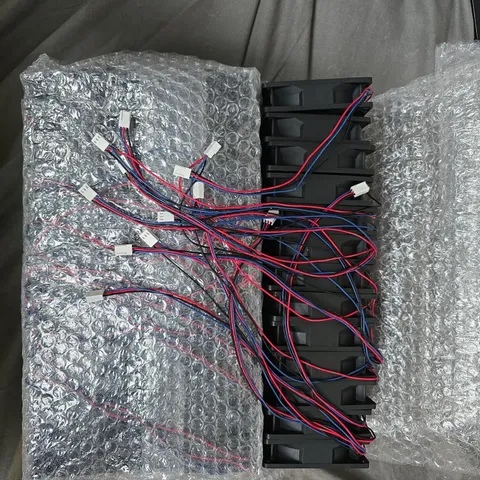  approximately 18 pcs NMB-MAT 3610VL-05W-B79 24V DC Computer Cooling Fan