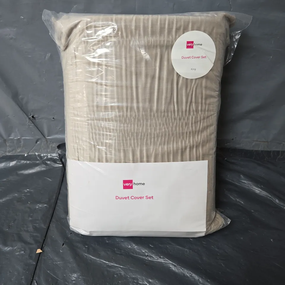 RIBBED PLEATED VELVET DUVET COVER SET - CHAMPAGNE - KING SIZE