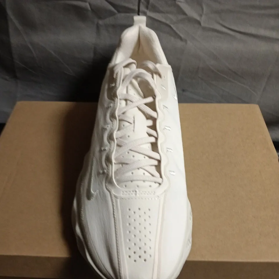 BOXED PAIR OF NIKE AVA ROVER – WHITE, UK 11