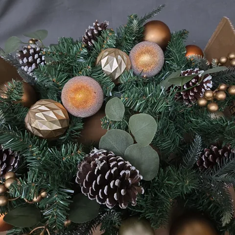 COPPER AND GOLD PRE-LIT FESTIVE WREATH