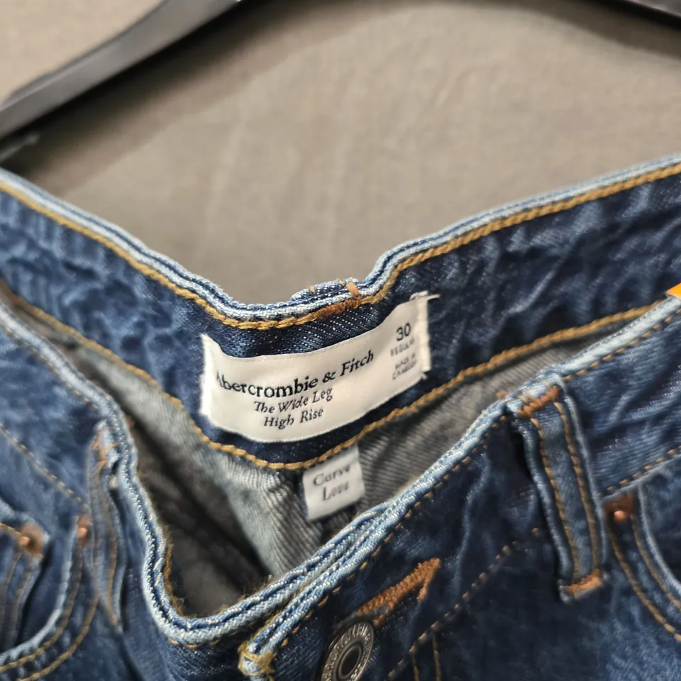 ABERCROMBIE & FITCH THE WIDE LEG HIGH RISE JEANS – CURVE LOVE, UK 10 (US 30 REGULAR)