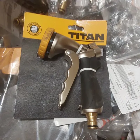 BOX CONTAINING A VERY LARGE QUANTITY OF TITAN MULTI-SPRAY GUNS