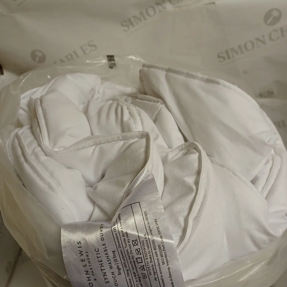 JOHN LEWIS SOFT TOUCH WASHABLE 13.5 TOG DUVET - SYNTHETIC. 