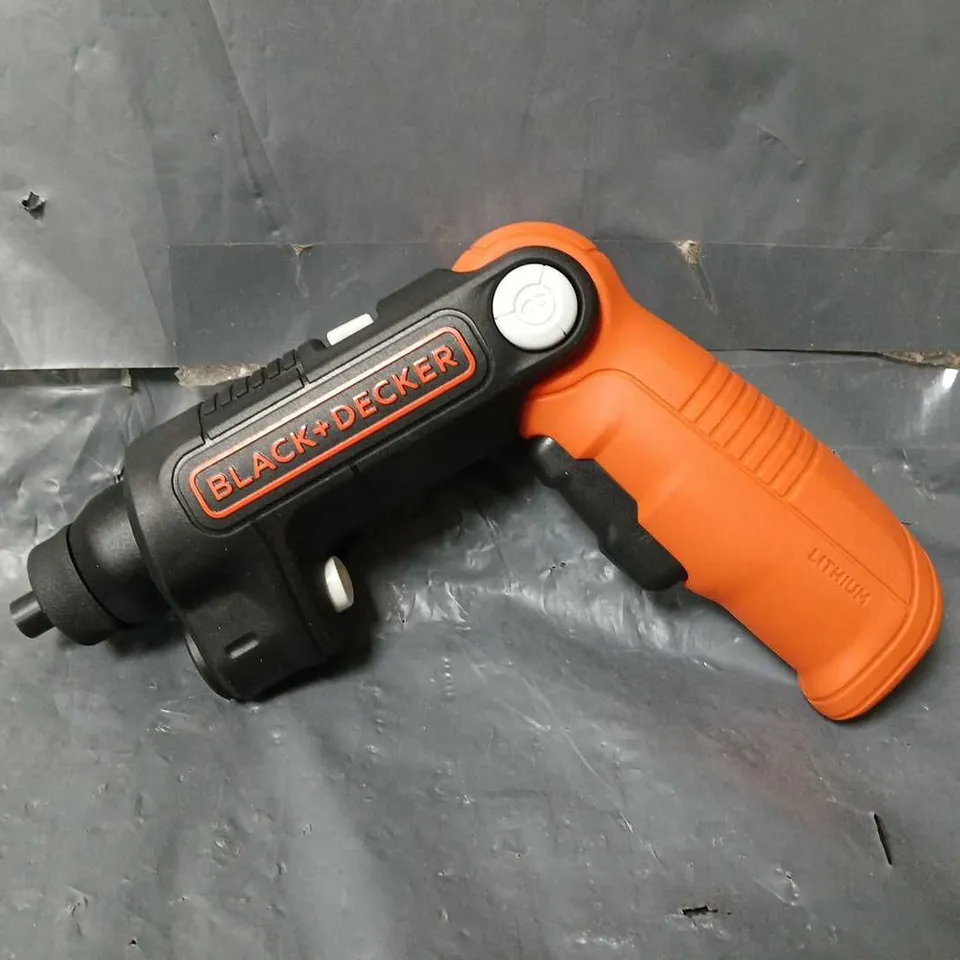 BLACK & DECKER 3.6V SCREWDRIVER WITH FLASH LIGHT 5.5NM