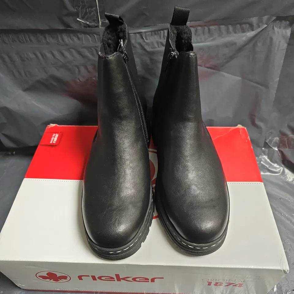 RIEKER WOMEN'S BLACK LEATHER-LOOK ANKLE BOOTS WITH ZIP SIZE 6