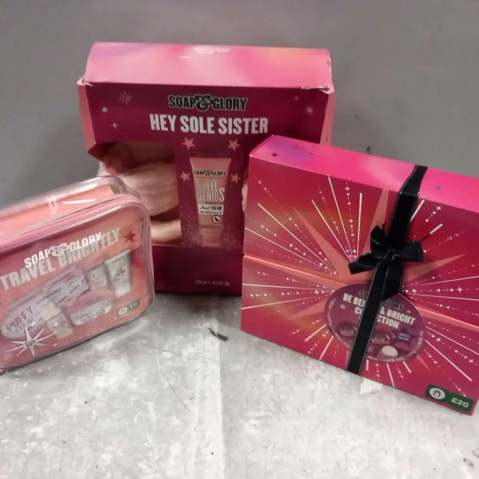 THREE ASSORTED SOAP AND GLORY PRODUCTS TO INCLUDE; BE BERRY AND BRIGHT COLLECTION, HEY SOLE SISTER AND TRAVEL BRIGHTLY