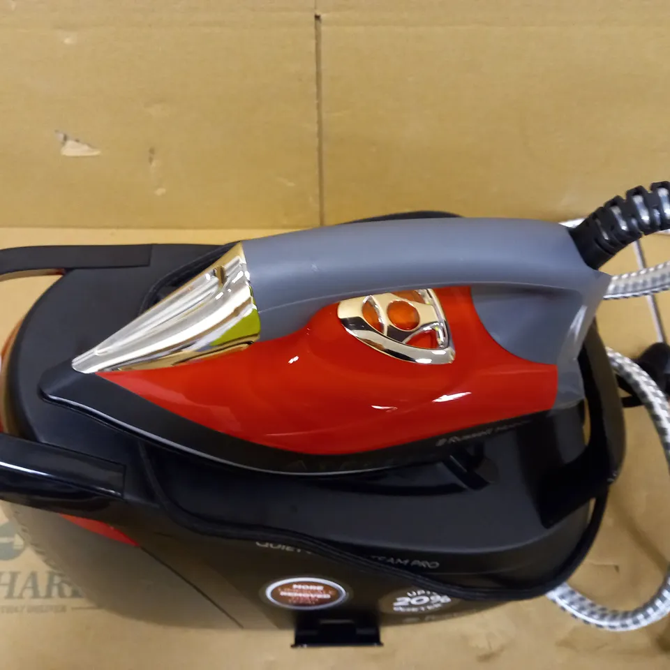 RUSSELL HOBBS QUIET SUPER STEAM PRO IRON