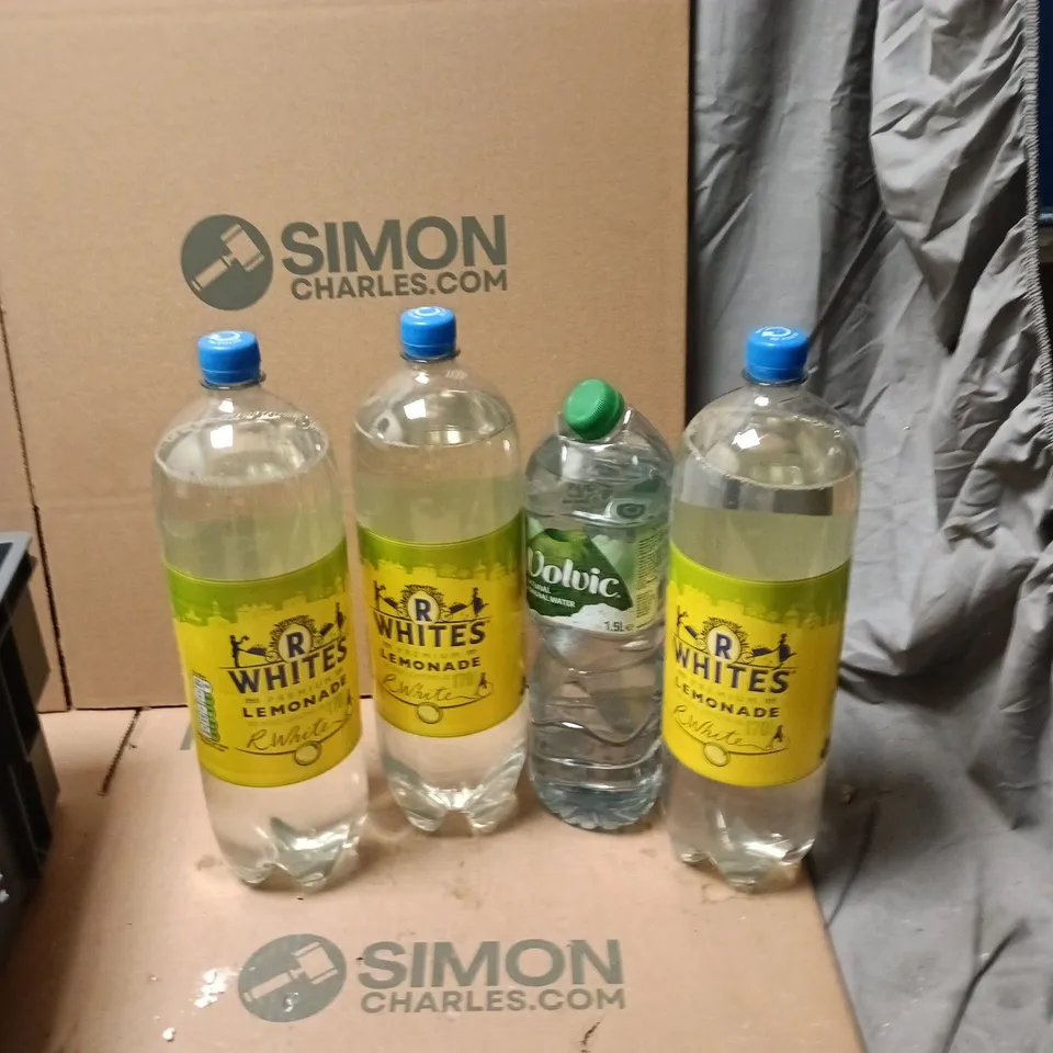 TOTE OF 3 2L RWHITES AND 1 1.5L VOLVIC
