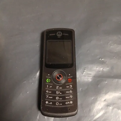 MOTOROLA W175 MOBILE PHONE